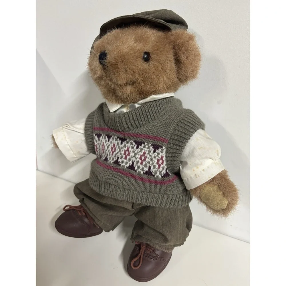 THT Tender Heart Treasures 1992 12in Brown Plush Bear w/ Hat Outfit Shoes